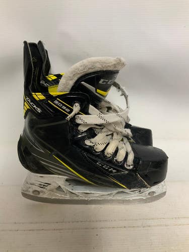 Used CCM TACKS 5092 Junior Hockey Skate Junior 02 11823-S000036014