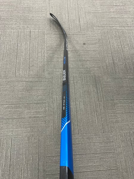 Senior Bauer Nexus 3N Right Handed Hockey Stick P28 87 Flex (New)