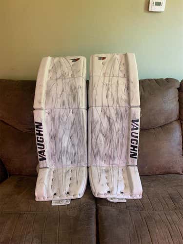 Vaughn V7 Pro XR Carbon Goalie Leg Pads – Senior 36+1 | All White  (READ DESCRIPTION)