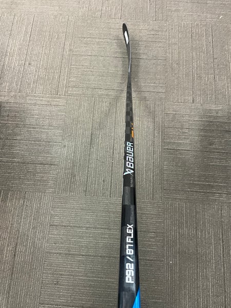 Senior Bauer Nexus Sync Right Handed Hockey Stick P92 87 Flex (New)