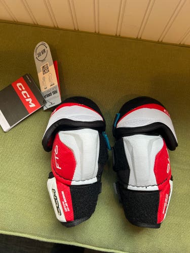 Junior Medium CCM JetSpeed FT6 Elbow Pads (New)