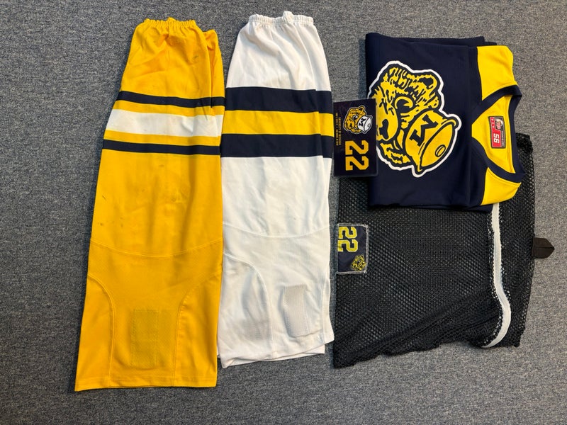 University of Michigan Blue XL Jersey (Used) bundle #22