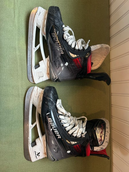 2023 Bauer Vapor X5 Pro Hockey Skates 6 (Used)