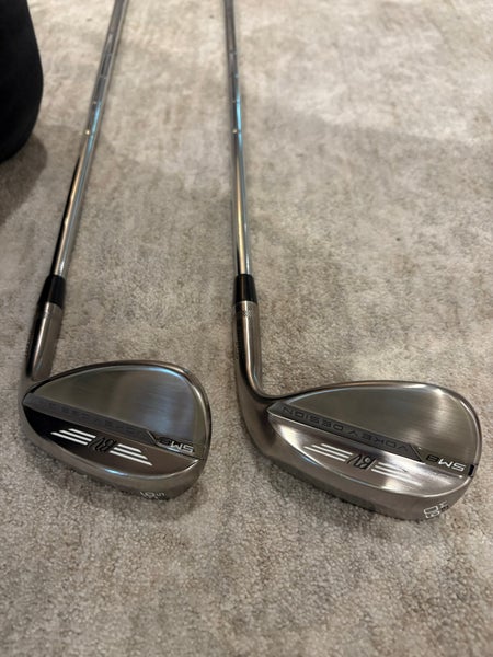 Titleist Vokey SM8 Tour Chrome Right Handed Wedge Wedge Flex 56 (10S) and 60 (08M) wedge set.