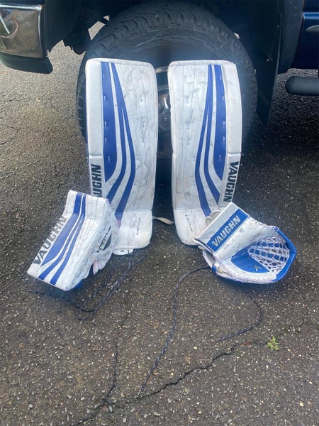Vaughn Ventus SLR Senior Goalie Full Set – 32" Regular | Pads, Blocker Glove (READ DESCRIPTION)