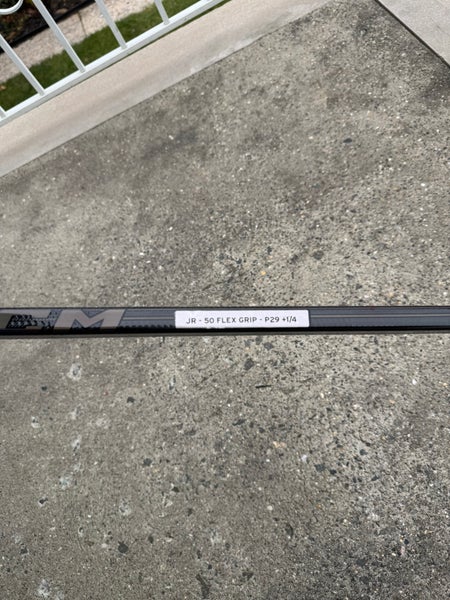 Junior CCM XF Ghost Right Handed Hockey Stick P29+1/4 50 Flex (New)