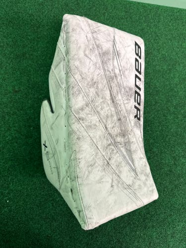 White Intermediate Bauer Vapor X5 Pro Goalie Blocker Regular (Used)