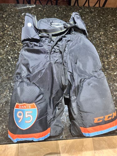 Custom 95 Giants Black Men's Junior Large CCM Hockey Pants Pro Stock (Used)