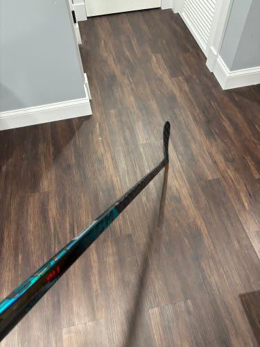 Senior CCM Vizion Left Hand Hockey Stick P28 70 Flex (New)
