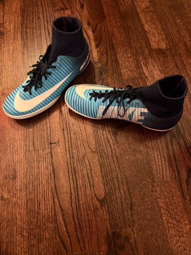 Blue Men's Size M 10.5 (W 11.5) Nike Mercurial Superfly Indoor Cleats (Used)