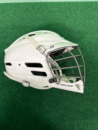 White Youth Cascade CPV-R Helmet (Used) | XS