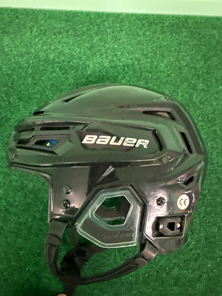 Black Medium Bauer Re-Akt 150 Helmet (Used)