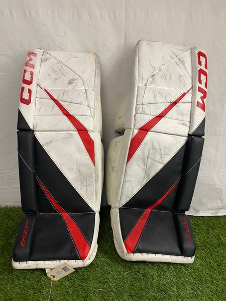 32" Intermediate CCM Eflex 6.9 Goalie Leg Pads (Used)