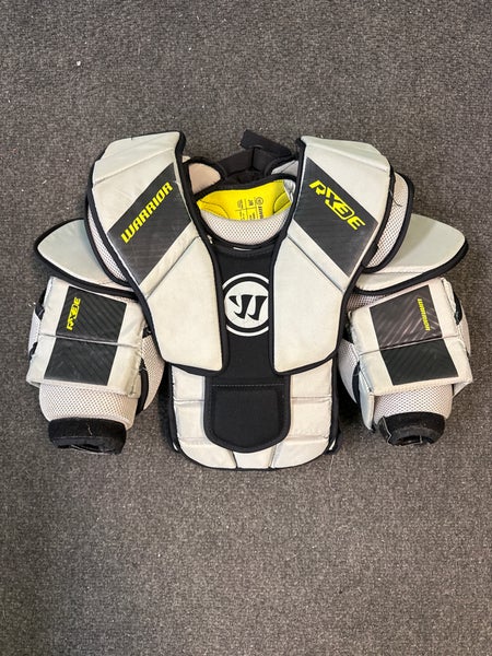 Warrior Ritual X3E Goalie Chest Protector (Used) | Junior Small / Medium
