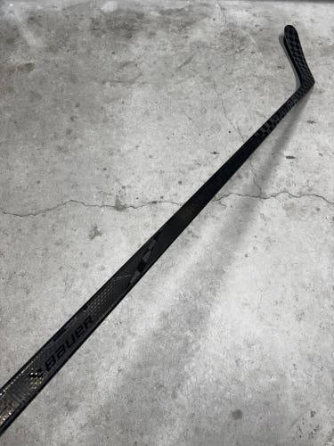 95 Flex P28 Senior Bauer Vapor Hyperlite Left Hand Hockey Stick Pro Stock NHL