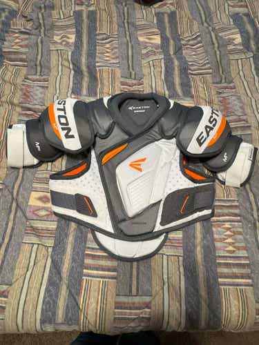 Easton Mako M5 Shoulder Pads