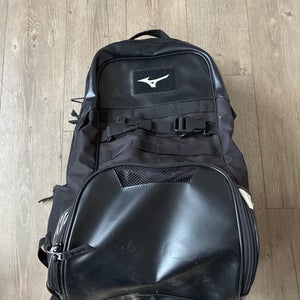 Mizuno BB/SB Player Backpack Black - Excellent Condition