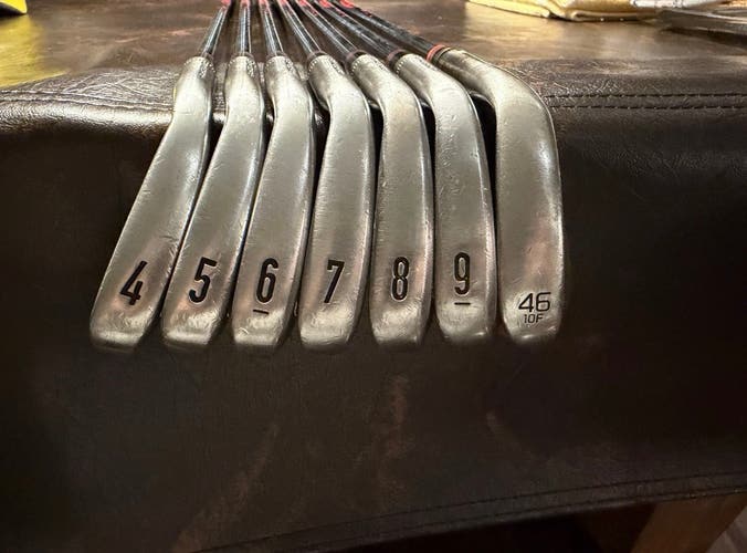 Tour Issue Callaway Apex MB ‘18 Raw Irons