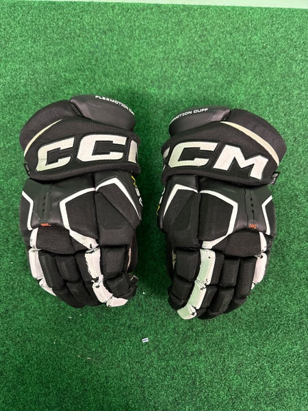 Black Senior CCM Tacks AS-V Pro Gloves 14" (Used)