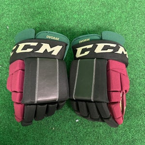 Black Senior CCM HG4RPP Gloves 14"  Christian Dvorak Coyotes Pro Stock (Used)
