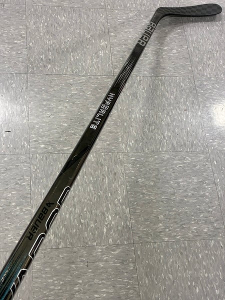 Senior Bauer Vapor Hyperlite 2 Hockey Stick Right Handed P92 87 Flex (62”)