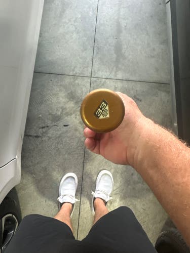 2023 DeMarini Whisper Composite Bat (-10) 23 oz 33" (Used)