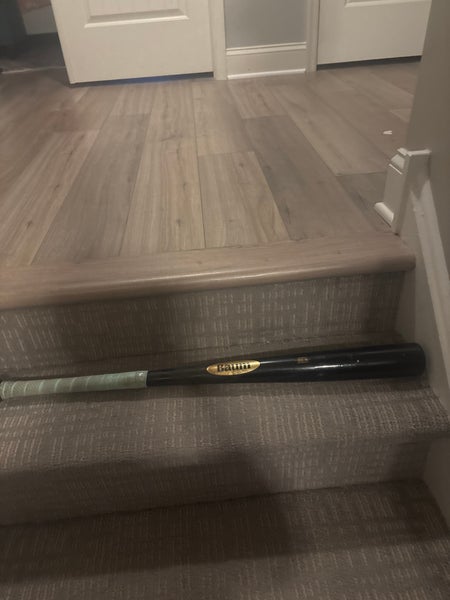 2025 Baum Gold Stock Wood Composite BBCOR Certified Bat (-3) 29.5 oz 32.5" (Used)