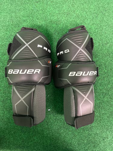 Bauer Pro Goalie Knee Pads | Intermediate (Used)