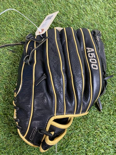 Black Wilson A500 RH Softball Glove 12" (Used)