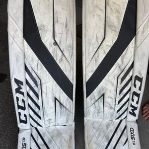 32" CCM Axis 1.9 Goalie Leg Pads (Used)