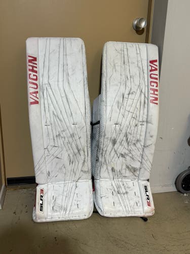 Vaughn SLR3 35+2 Pro Carbon Goalie Leg Pads Pro Stock white red Blackwood Bauer xl (used)