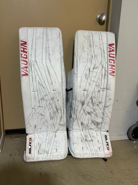 Vaughn SLR3 35+2 Pro Carbon Goalie Leg Pads Pro Stock white red Blackwood Bauer xl (used)