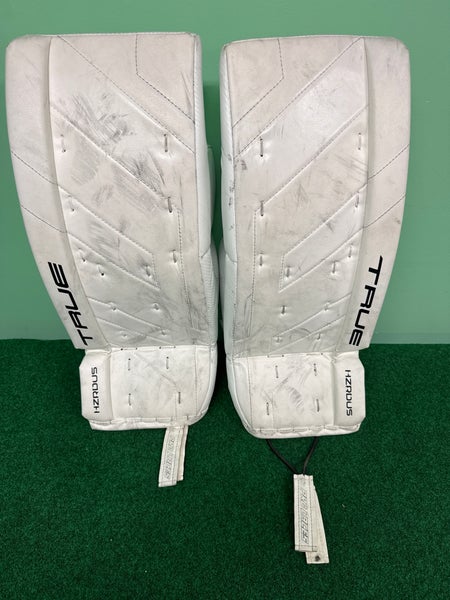 White Junior True HZRDUS Goalie Leg Pads (Used) | 26"+2"