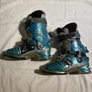 Mondo 21 & 21.5 Scarpa Telemark Ski Boots Medium Flex (Used)