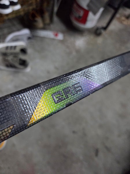 Senior Warrior Covert QR6 Pro Right Handed Hockey Stick P28 75 Flex Pro Stock (Used)