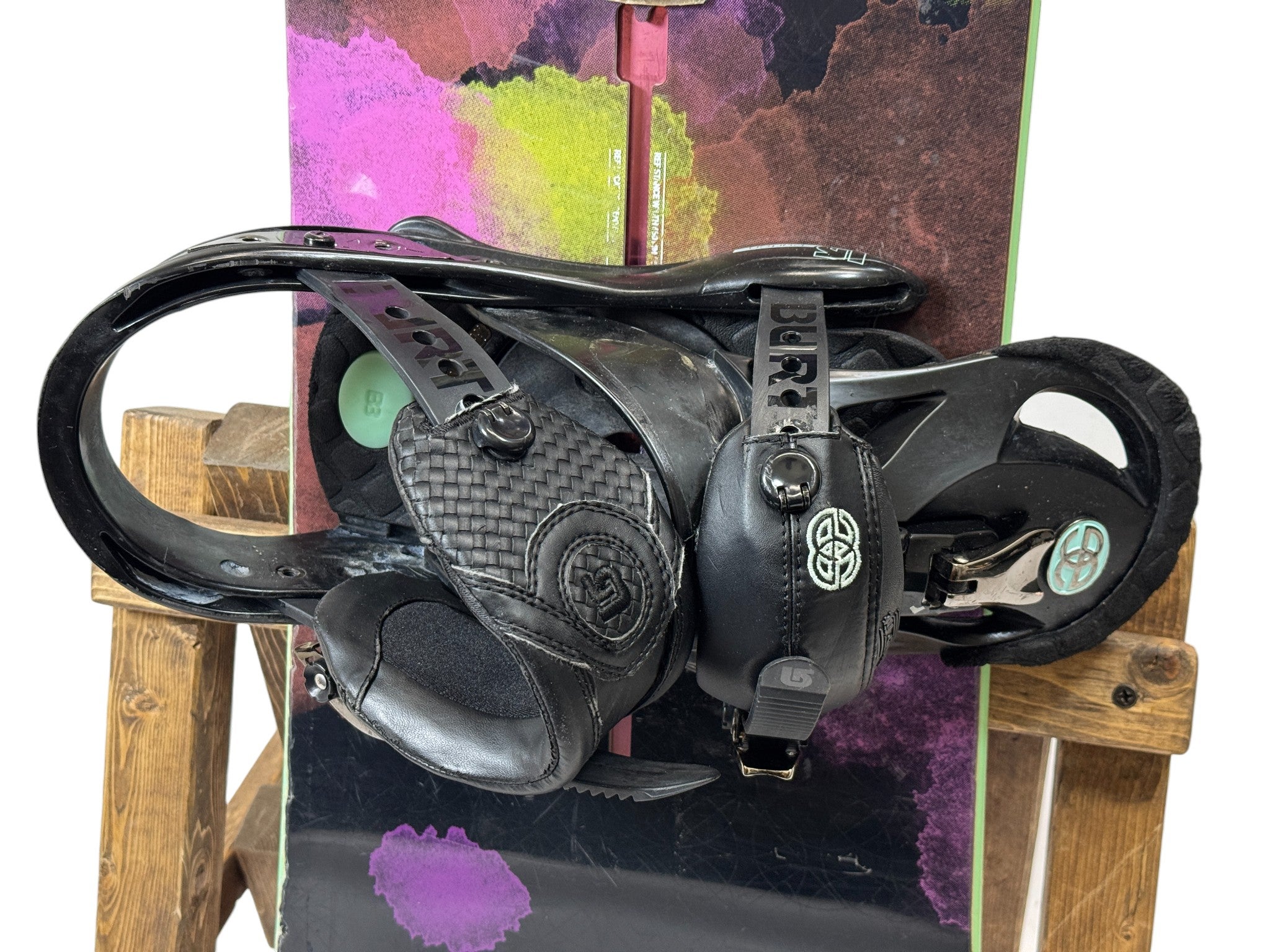 140cm Burton Genie Snowboard W/ Burton Escapade Bindings