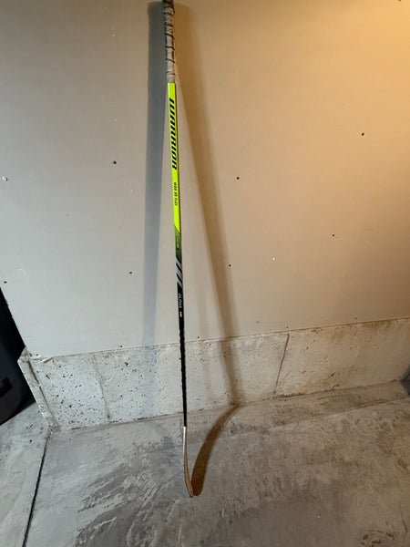 Used Senior Warrior Alpha LX2 Right Hockey Stick W28