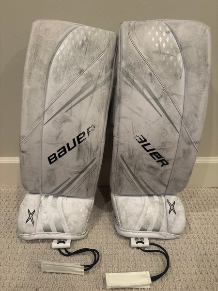 Small Bauer Vapor X2.7 Goalie Leg Pads (Used)