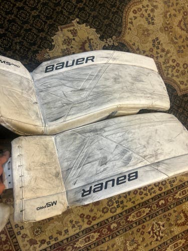 31" Bauer Supreme M5 Pro Goalie Leg Pads (Used)