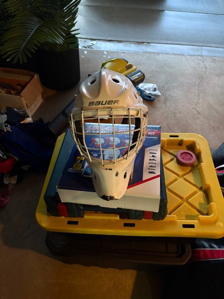 Senior Bauer NME VTX Goalie Mask Pro Stock (Used)