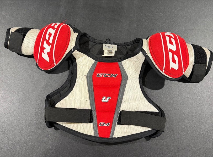 Medium Youth CCM U+ 04 Shoulder Pads (Used)