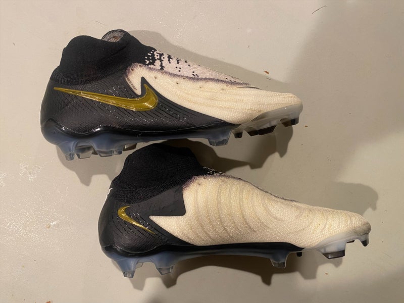 Nike Phantom Luna Elite Molded Cleats Cleats White Unisex Size M 5.5 (W 6.5)