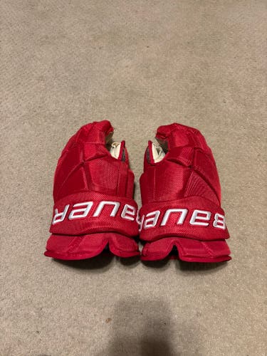 Bauer Vapor Pro Team Gloves 15" (Used)