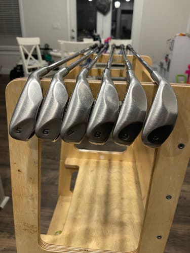 Nike CPR 2 Iron Set – 5 through PW – Graphite Regular Flex