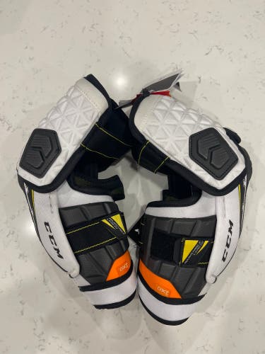 Senior Extra Large CCM Ultra Tacks Pro Elbow Pads Extended Cuff Pro Stock (New)