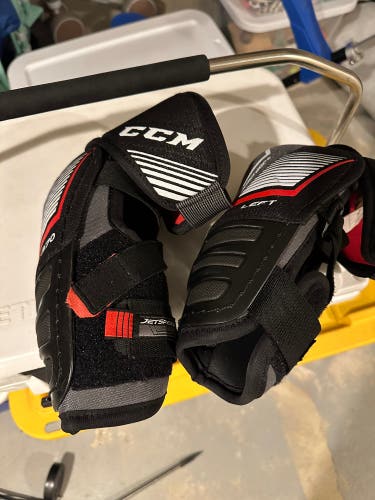 Senior Medium CCM JetSpeed FT370 Elbow Pads (Used)