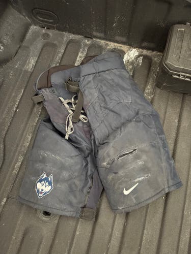 Senior Medium Bauer Hockey Pants Pro Stock (Used)