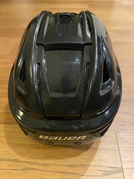 Large Bauer Re-Akt 155 Helmet (Used)