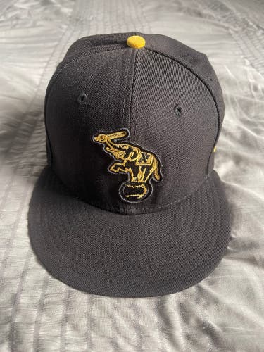 Oakland Athletics New Era Fitted Hat Rare HTF