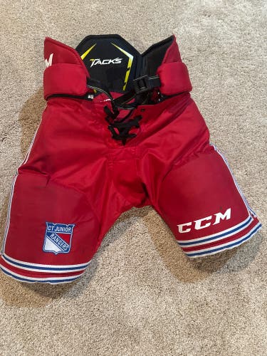 Junior Small CCM Tacks 9550 Hockey Pants (Used)
